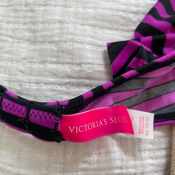 Bikini top bundle small and extra small - Picture 3 of 6